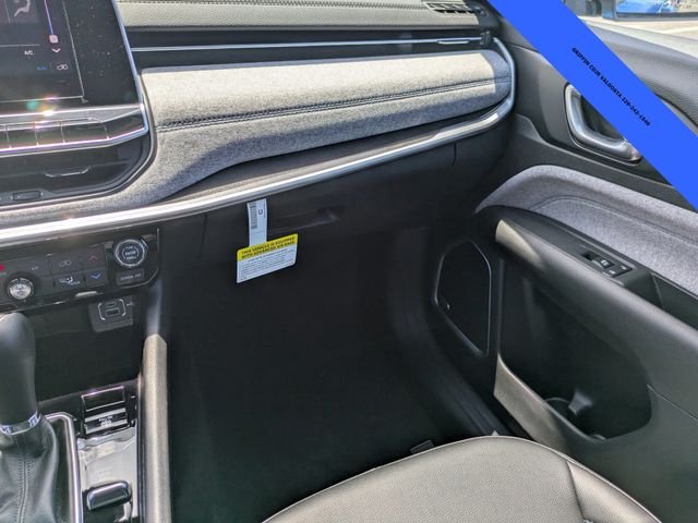 2025 Jeep Compass Latitude - Photo 18