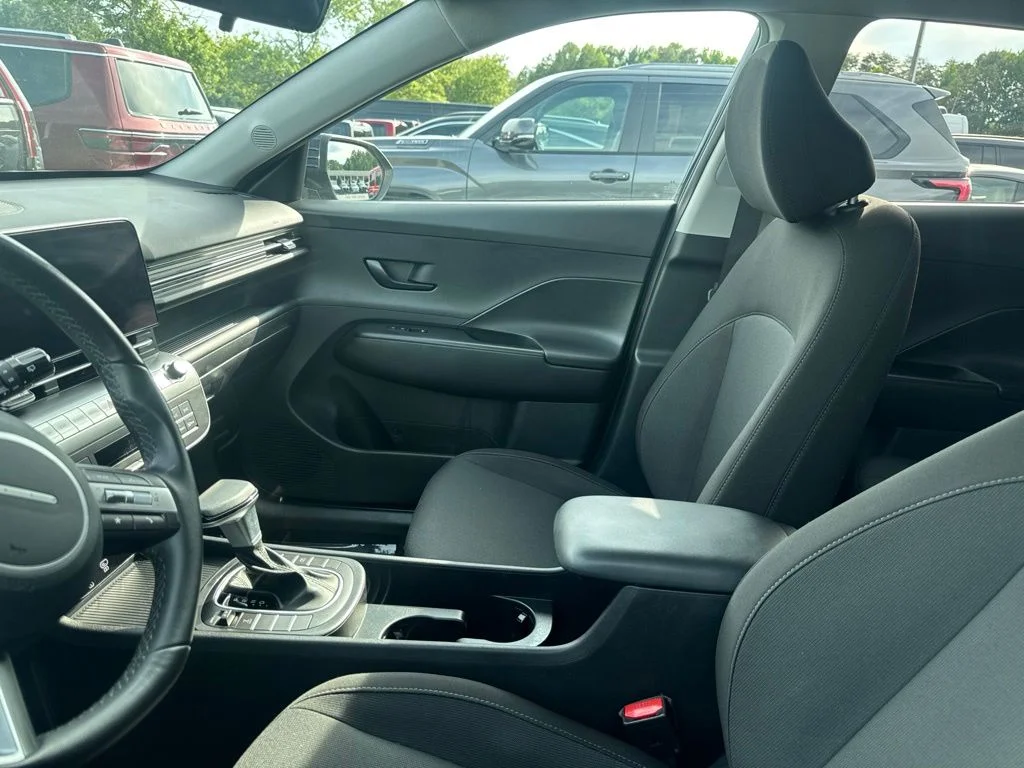 Used 2024 Blue Hyundai SEL image 3
