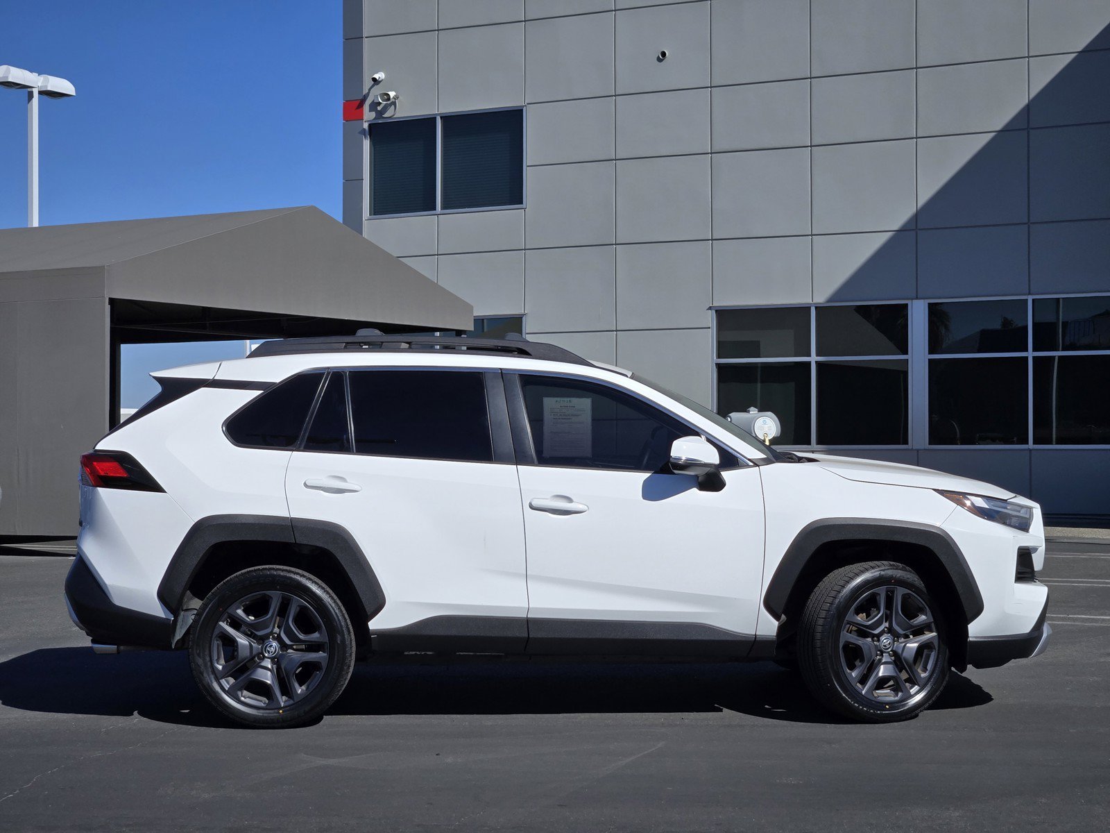 Used 2022 White Toyota Adventure image 3