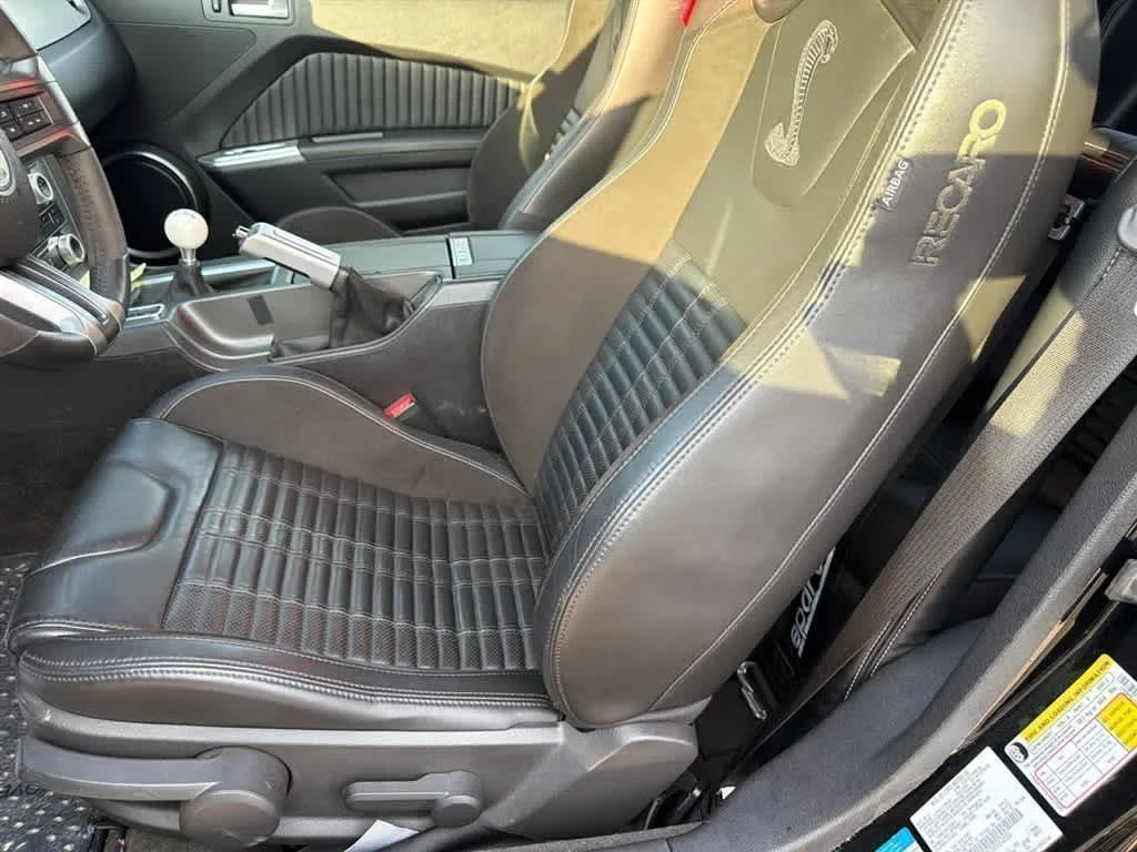 Used 2014 Black Ford Shelby GT500 image 13