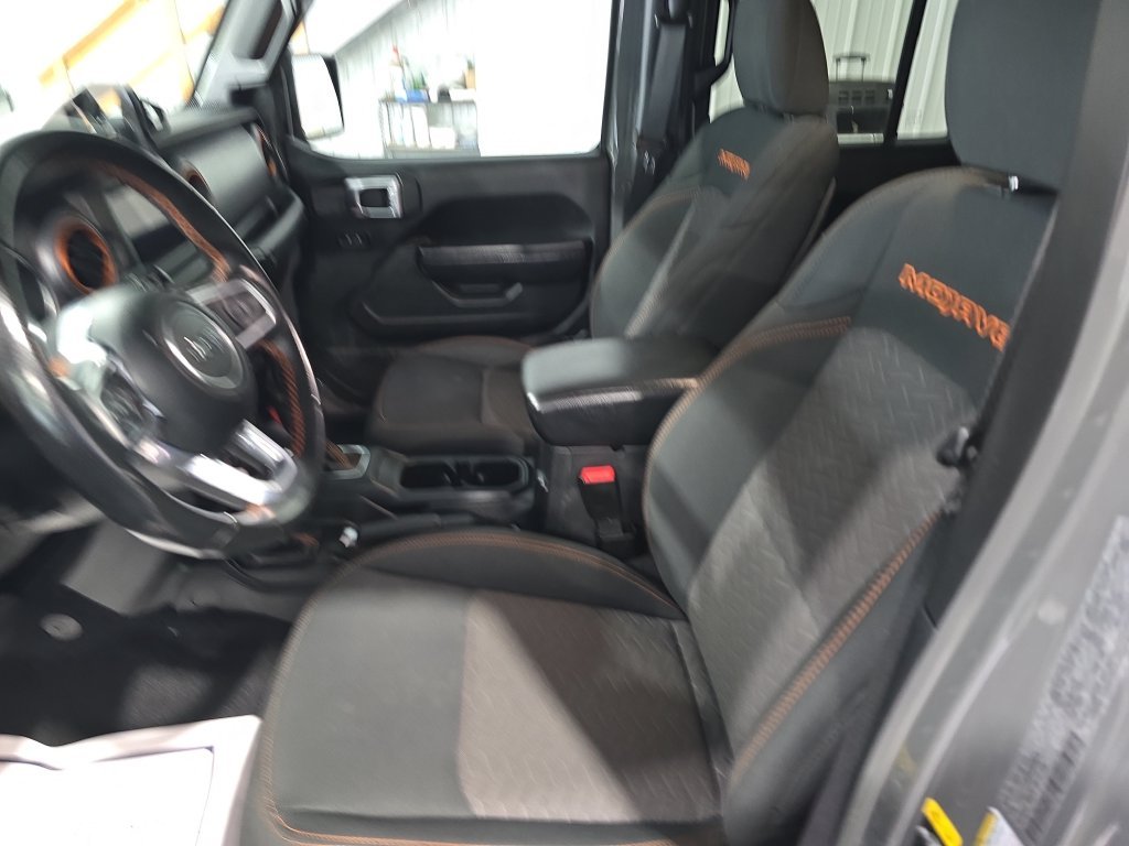 Used 2021 Gray Jeep Mojave image 13