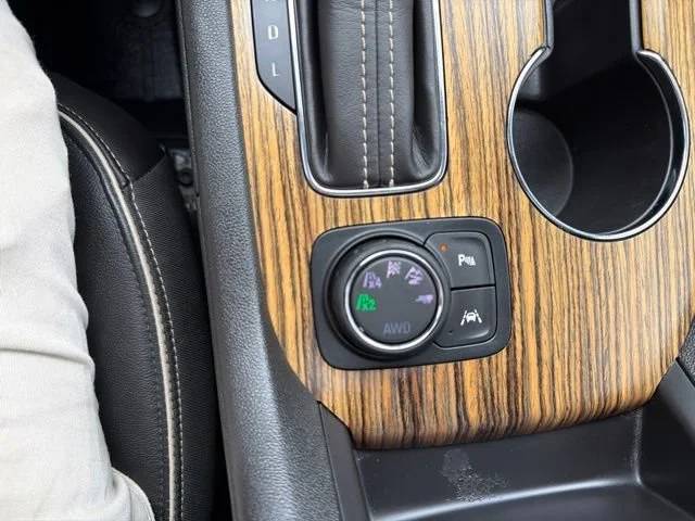 Used 2019 DARK SKY METALLIC GMC Denali image 45