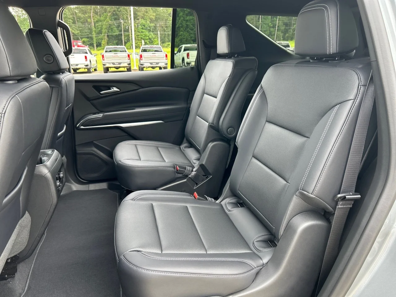 New 2026 Sterling Gray Metallic Chevrolet LT image 17