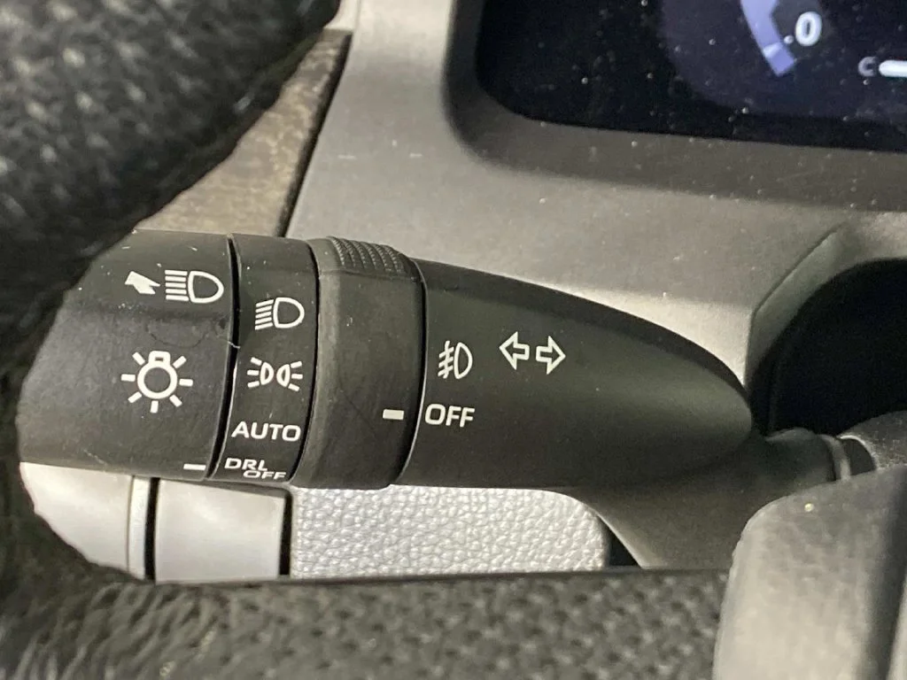 Used 2025 Bronze Toyota Limited image 19