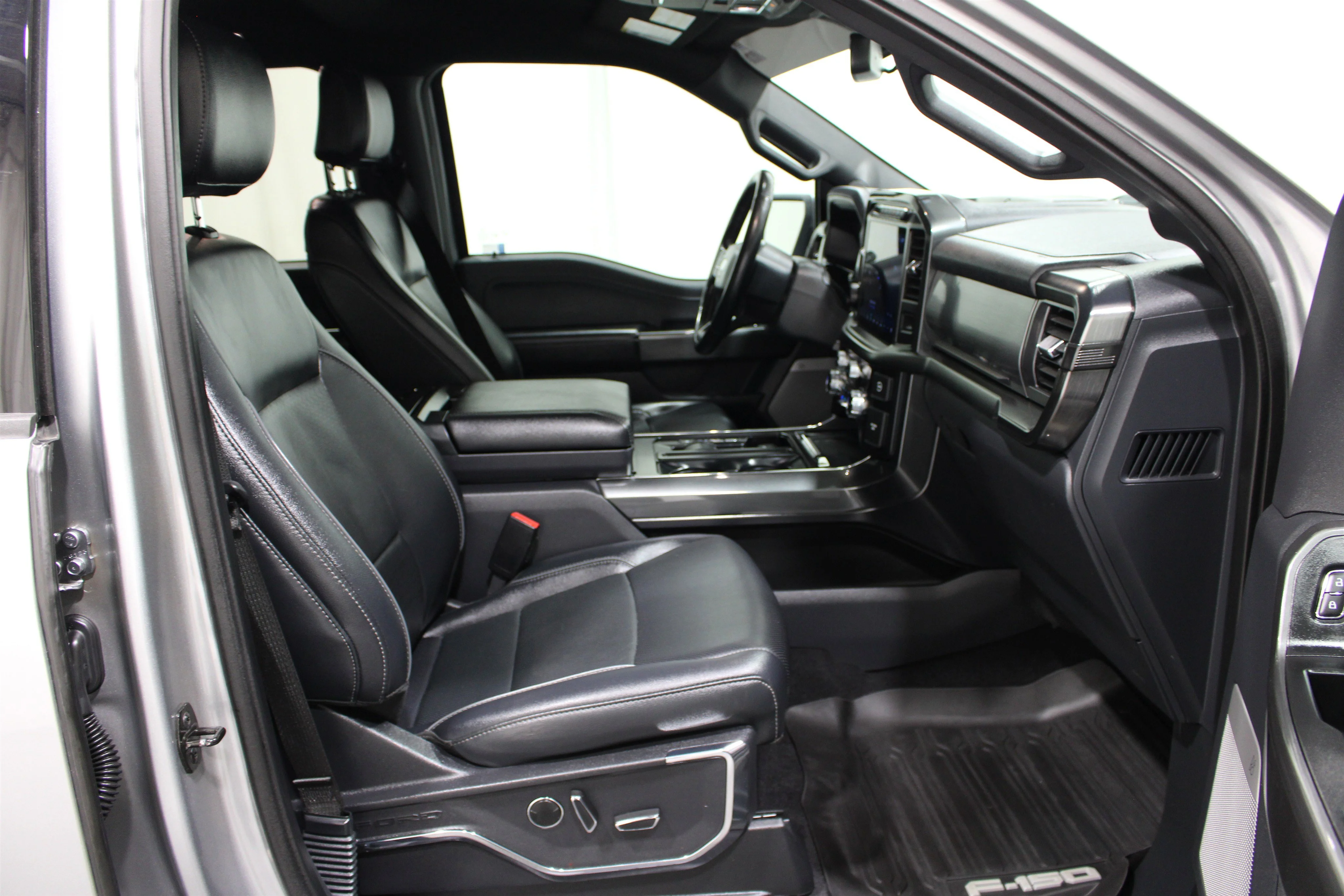 2023 Ford F-150 Lariat - Photo 25