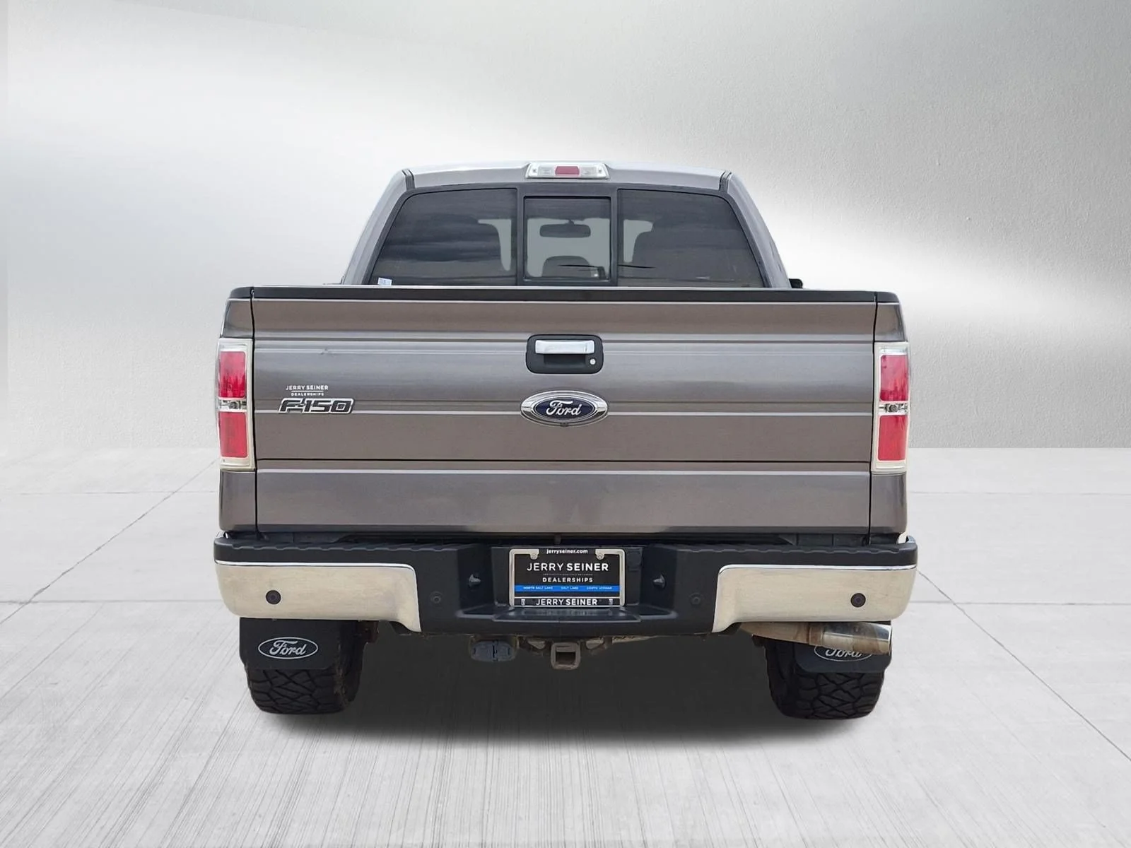 Used 2014 Sterling Gray Metallic Ford XLT image 4