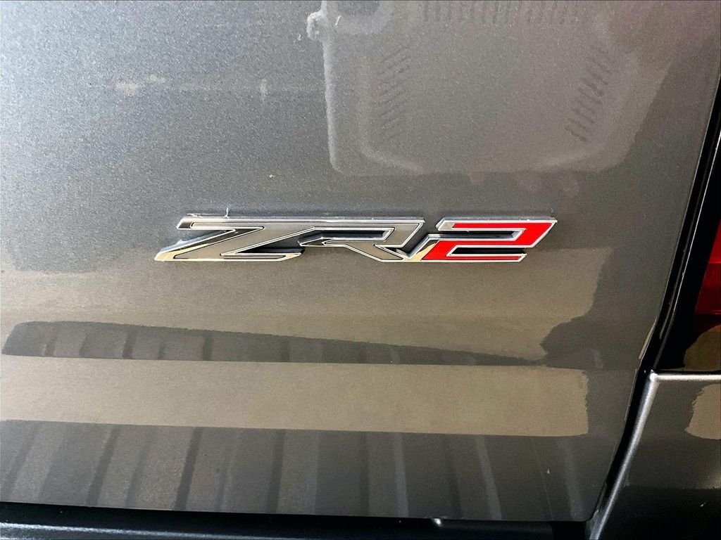 Used 2021 Gray Chevrolet ZR2 image 29