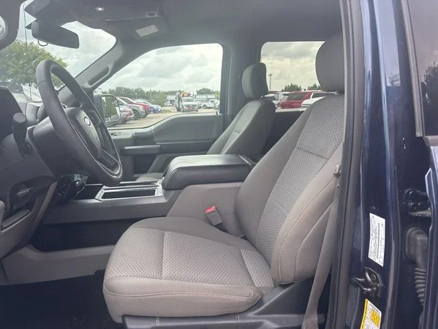 Used 2019 Blue Ford XLT image 9