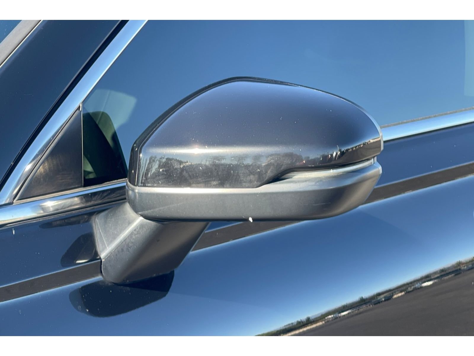 Used 2024 Crystal Black Pearl Honda EX image 12