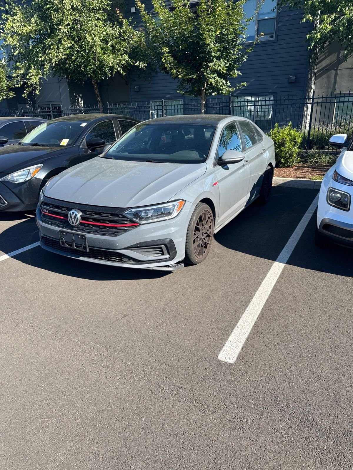 Used 2019 Gray Volkswagen  image 1
