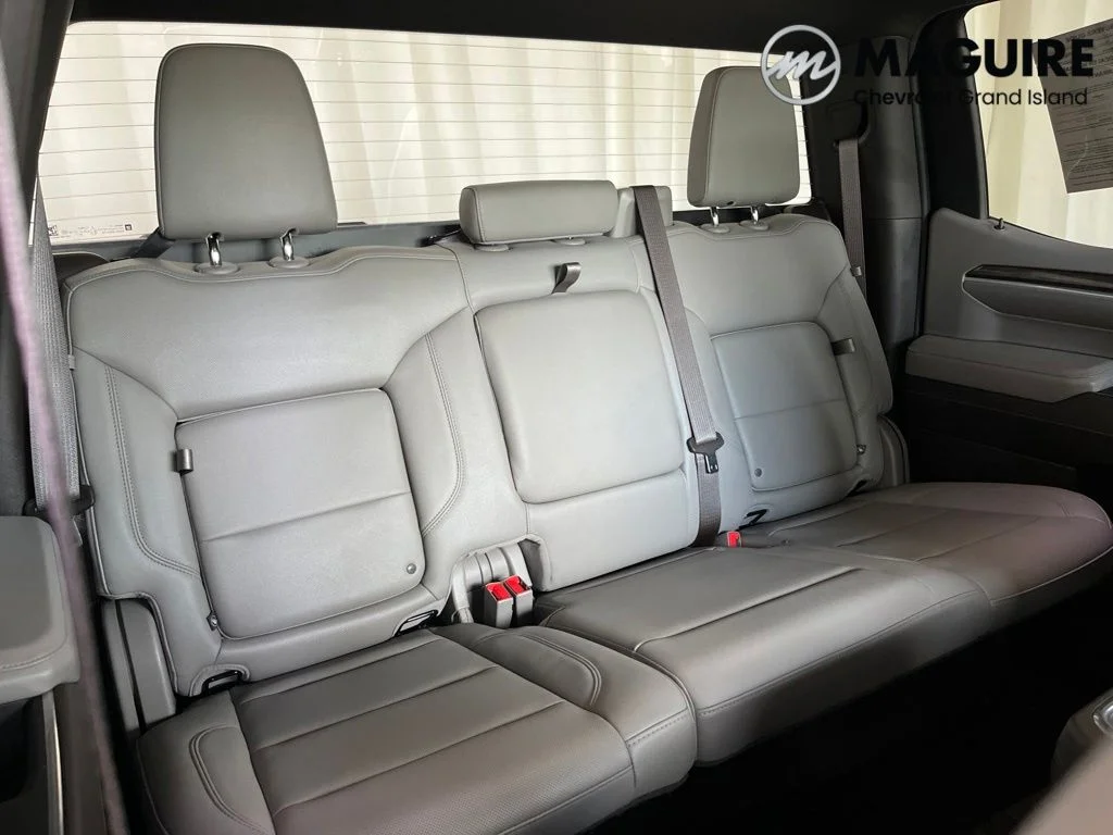 Used 2022 Gray Chevrolet LTZ image 31