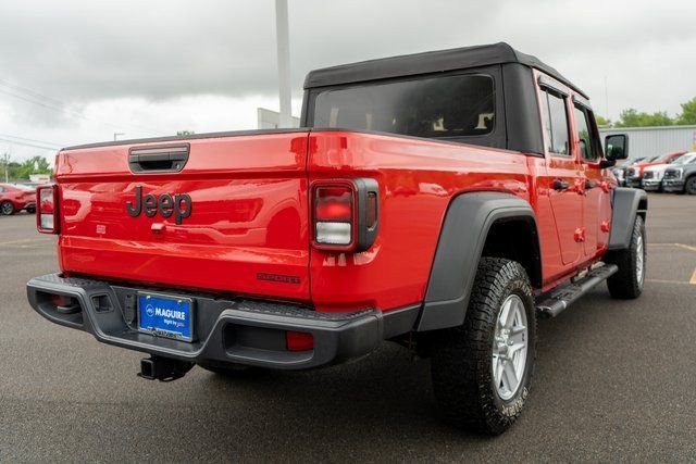 Used 2020 Red Jeep Sport image 6