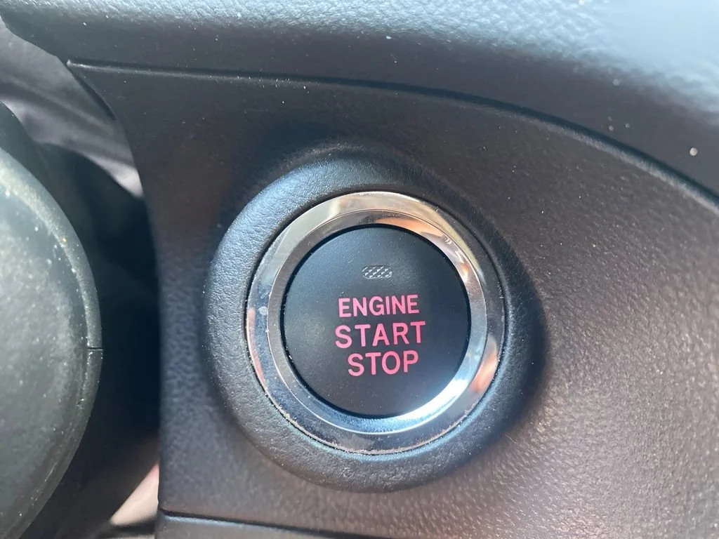 Used 2020  Subaru Premium image 18