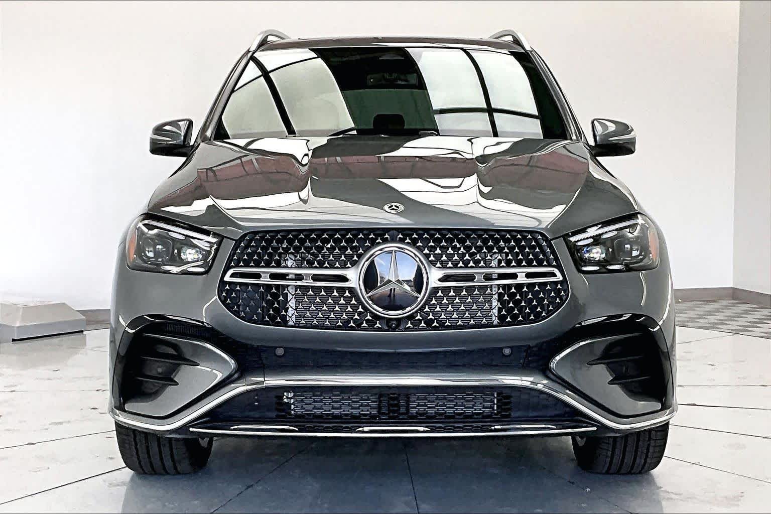 New 2026 Selenite Grey Metallic Mercedes-Benz GLE 580 image 6