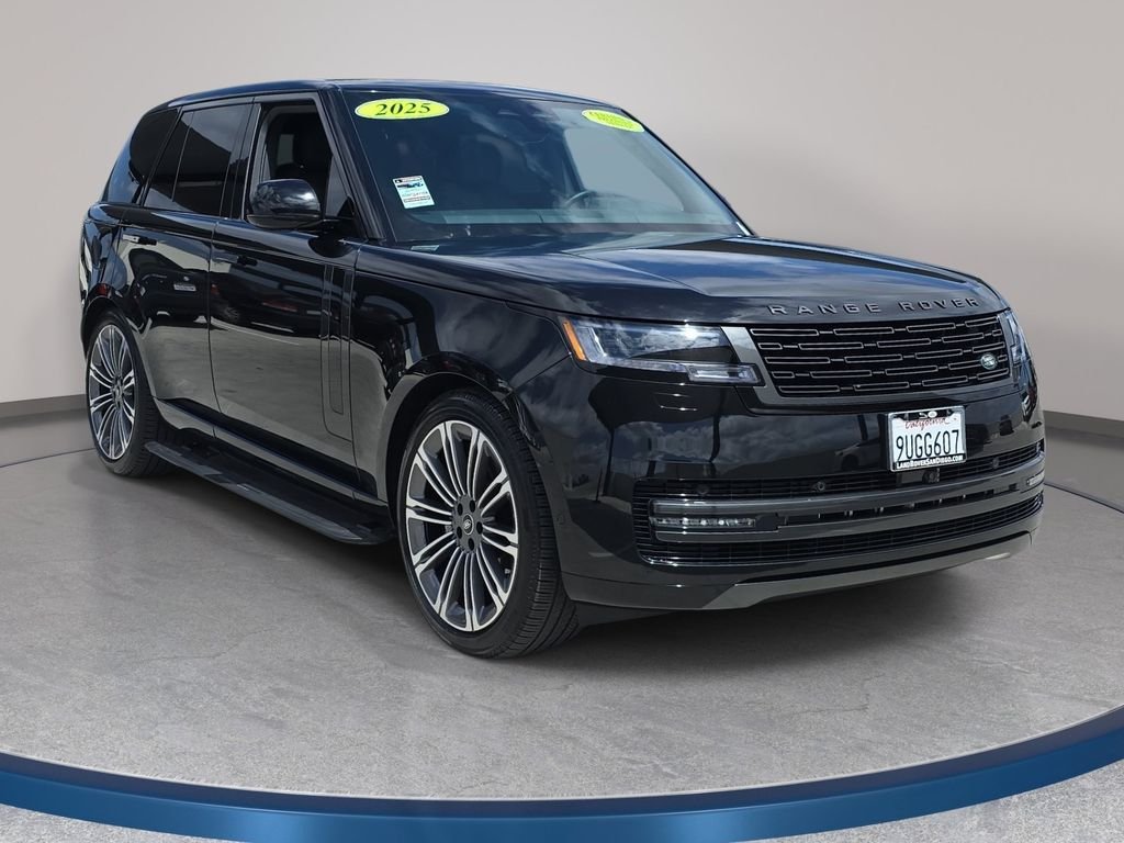 Certified Used 2025 Black Land Rover SE image 3