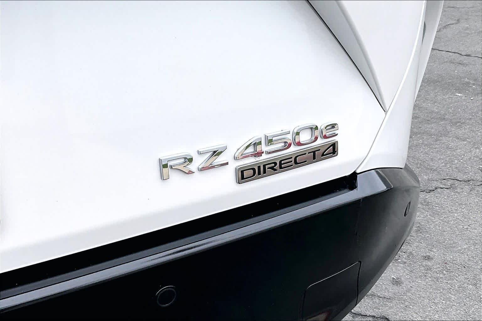 Certified Used 2023 Eminent White Pearl Lexus Premium image 10