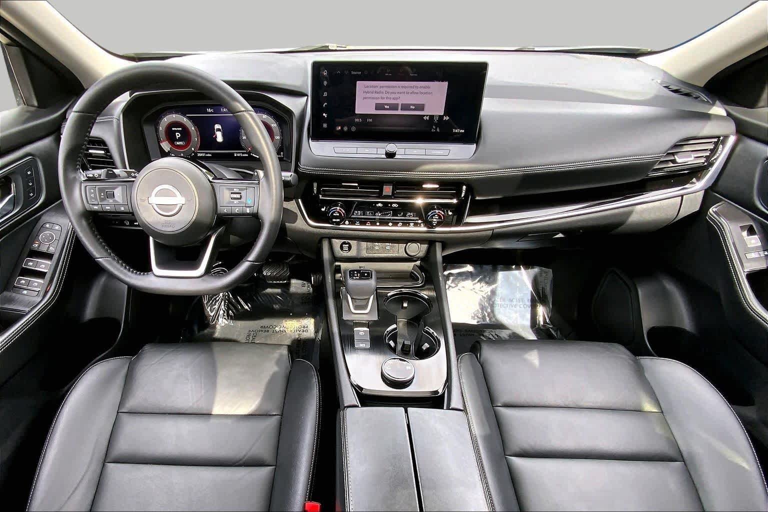 Used 2024 Boulder Gray Pearl/Super Black Nissan SL image 16