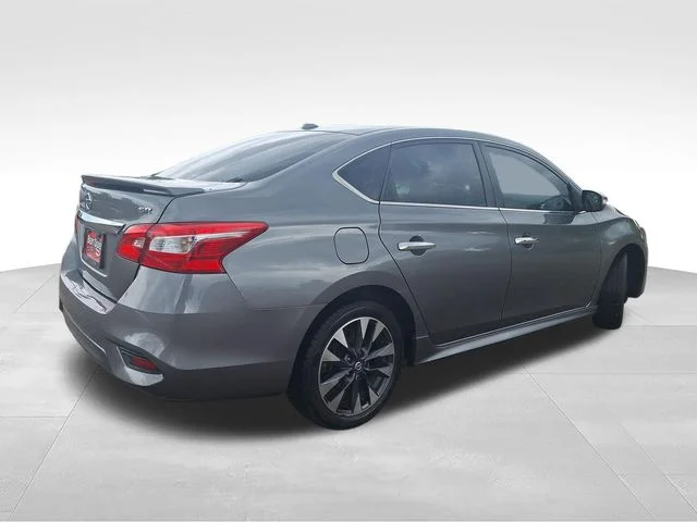 Used 2019 Gray Nissan SR image 7