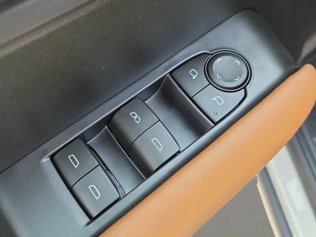 2026 GMC Canyon AT4 - Photo 19