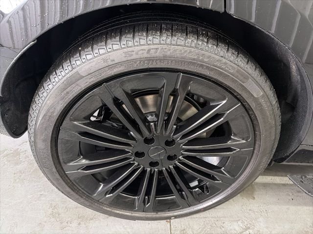 New 2026 Santorini Black Land Rover Autobiography image 26