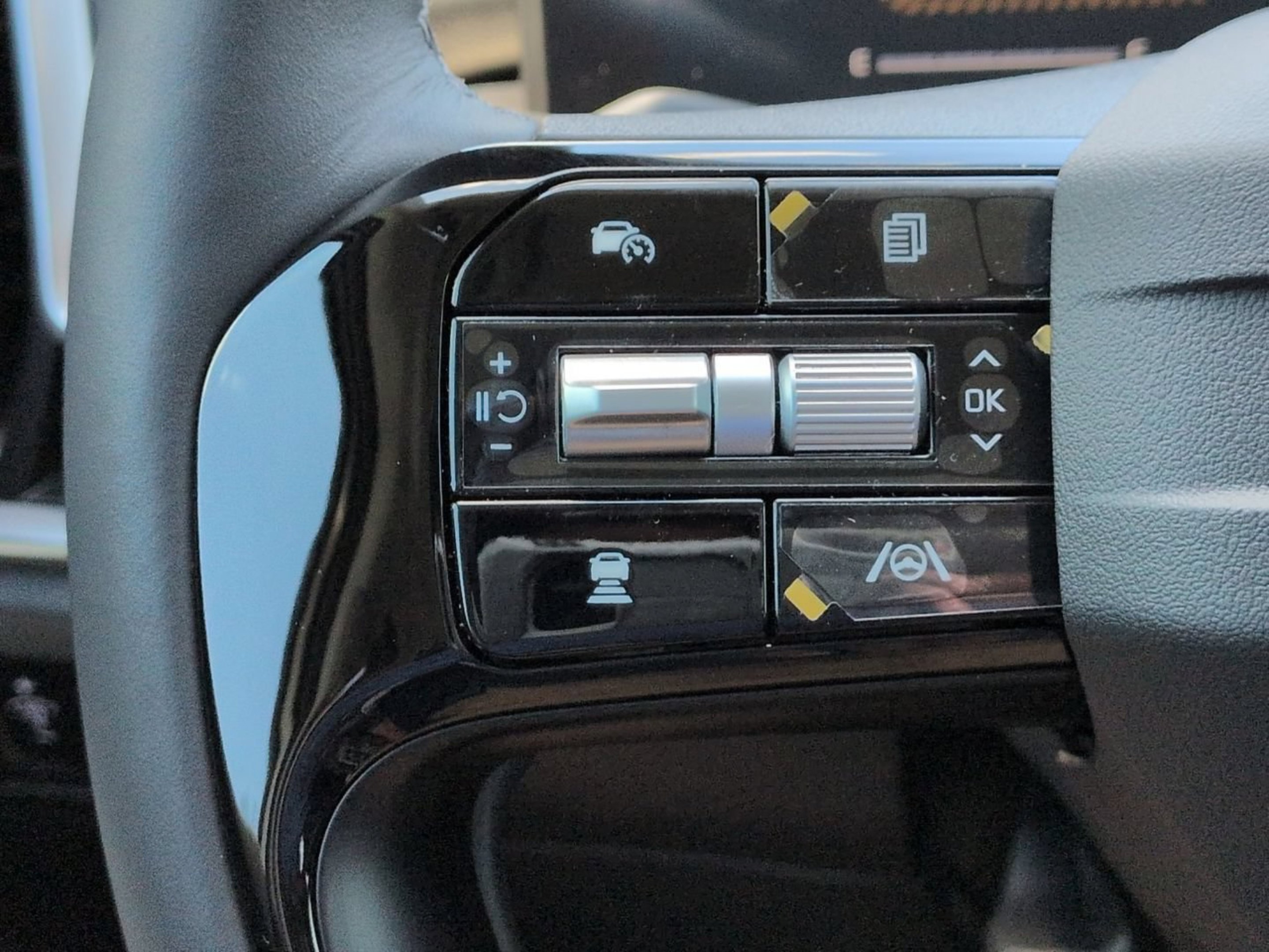 New 2026 Ivory Silver Kia LX image 14