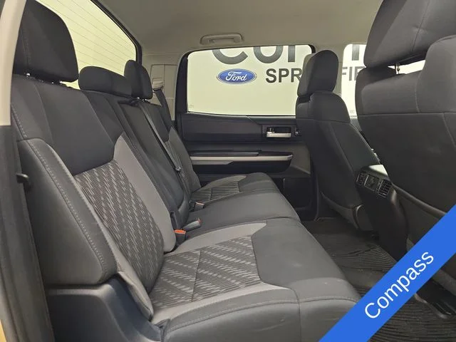 Used 2018 Quicksand Toyota SR5 image 13