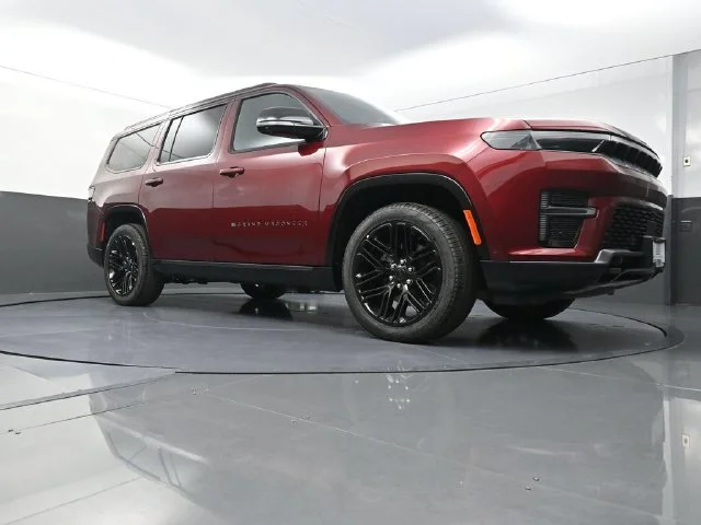 New 2026 Velvet Red Pearl-Coat Exterior Paint Jeep Limited Reserve image 18