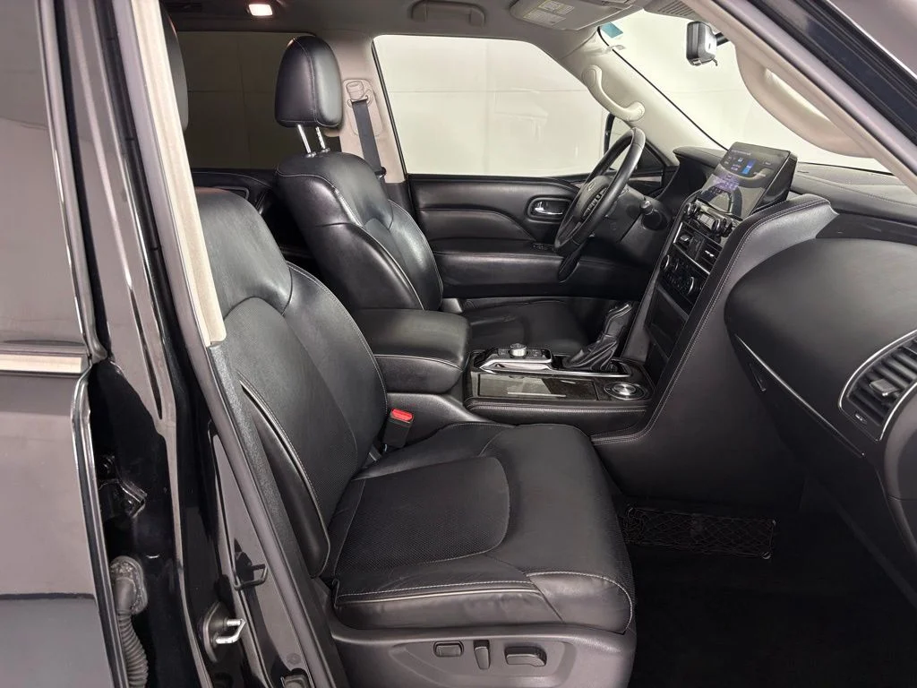 Used 2023 Black INFINITI LUXE image 53