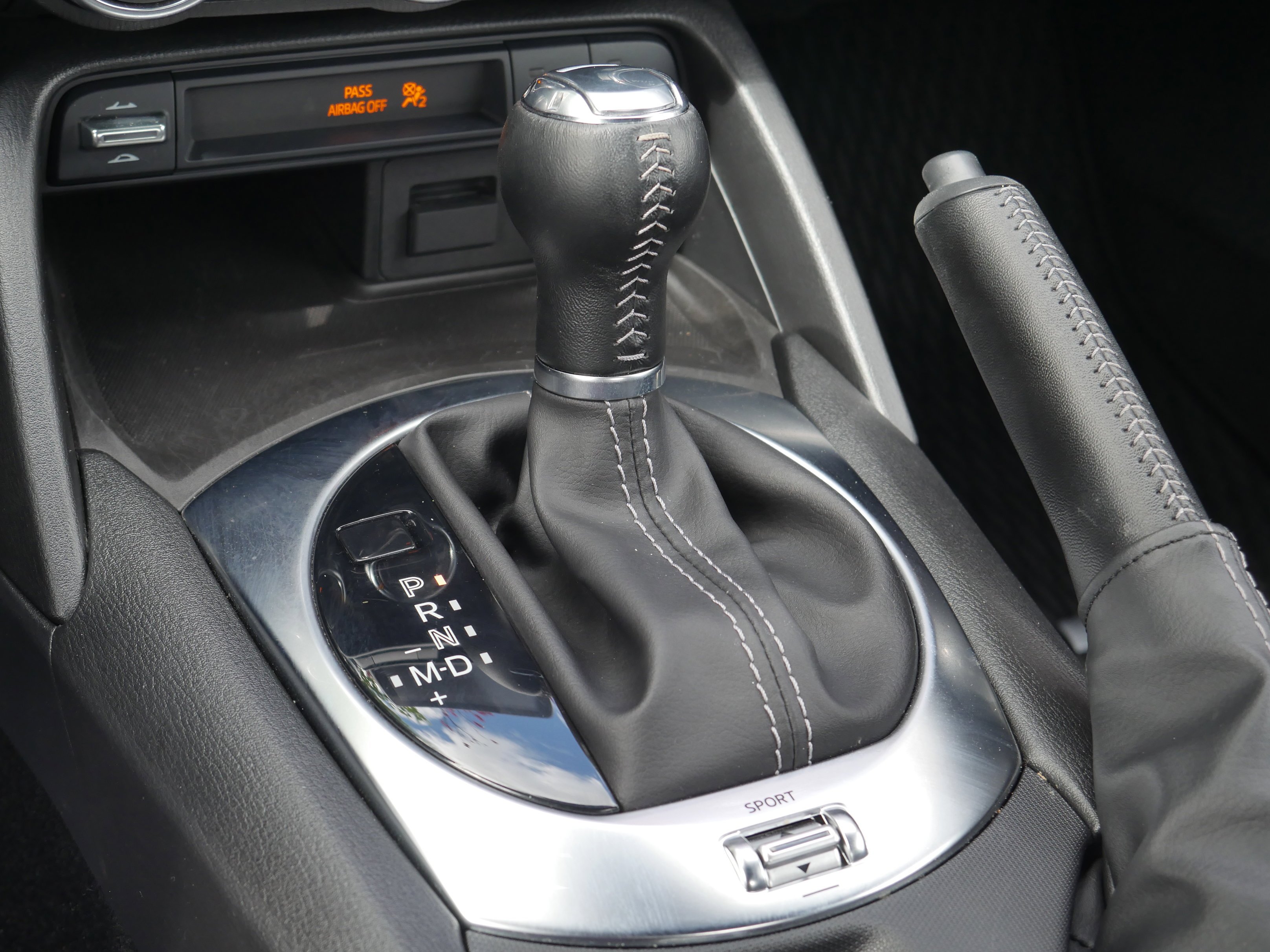 Used 2022 Jet Black Mica Mazda Grand Touring image 13