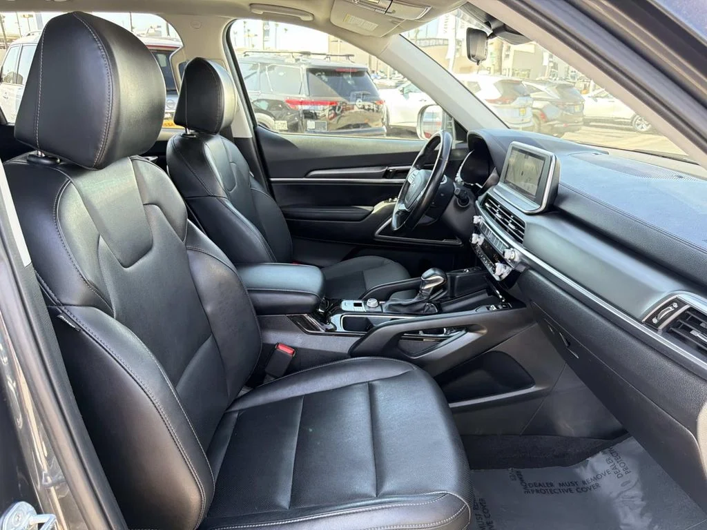 Used 2022 GRAVITY GREY Kia S image 33