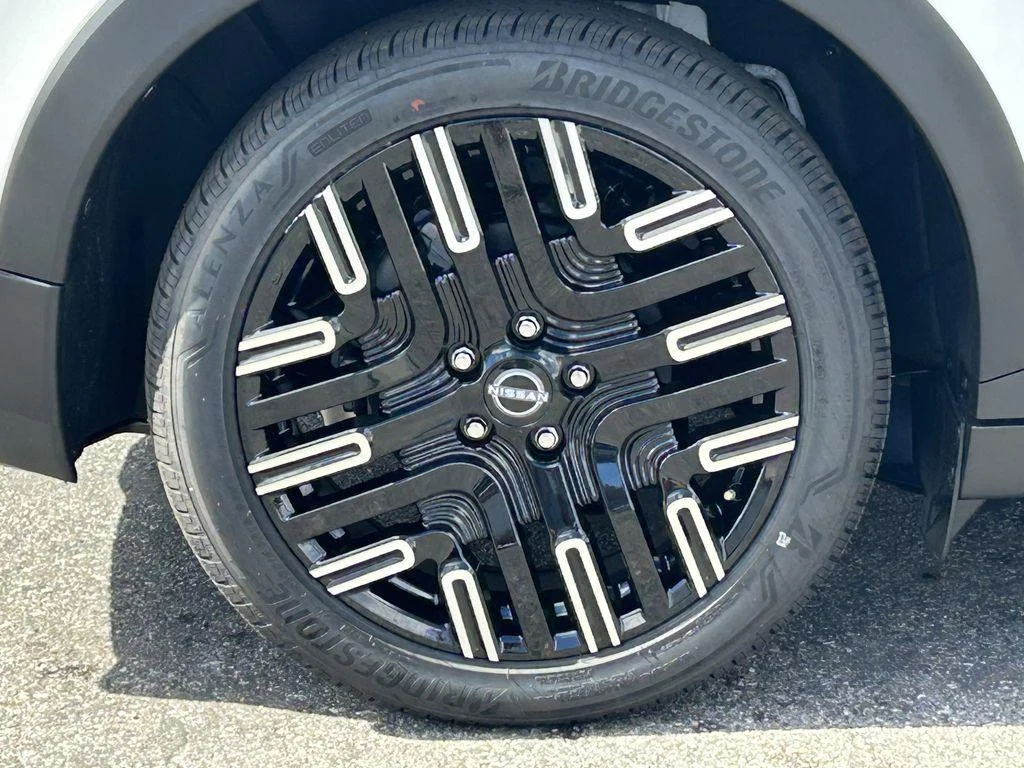 New 2026 Everest White Pearl Tricoat/Black Nissan PLATINUM+ image 7