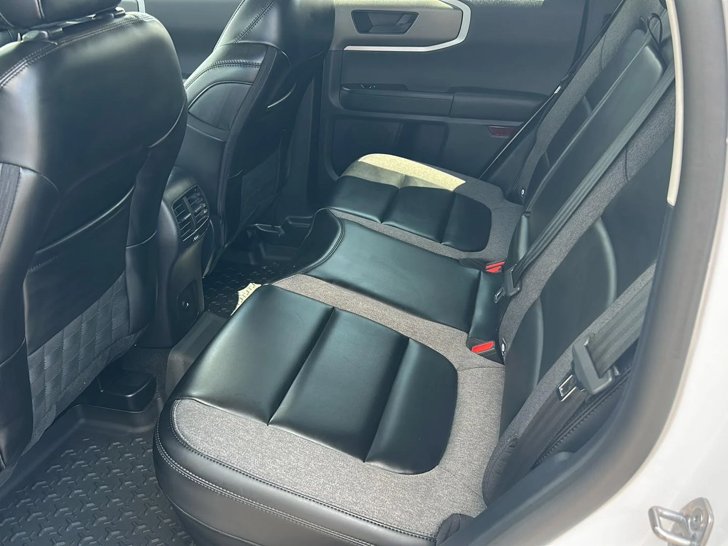 Used 2025 Oxford White Ford Big Bend image 21