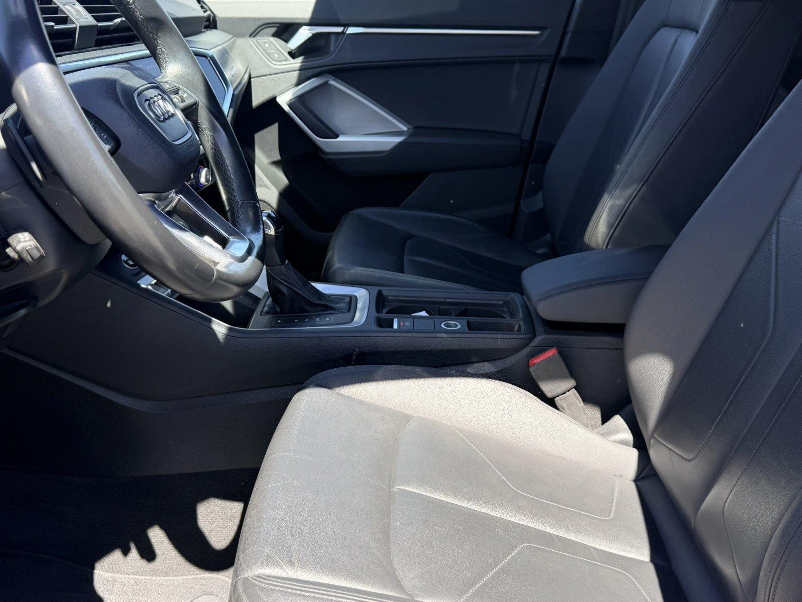 Used 2023  Audi S line Premium image 17