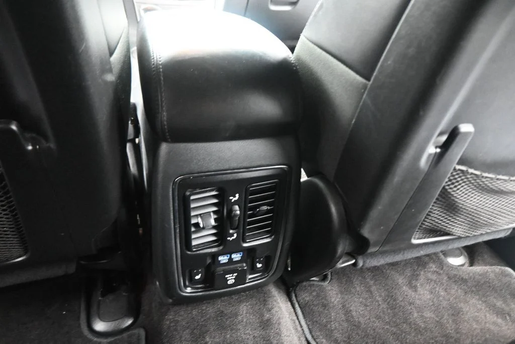 Used 2018 White Jeep Limited image 44