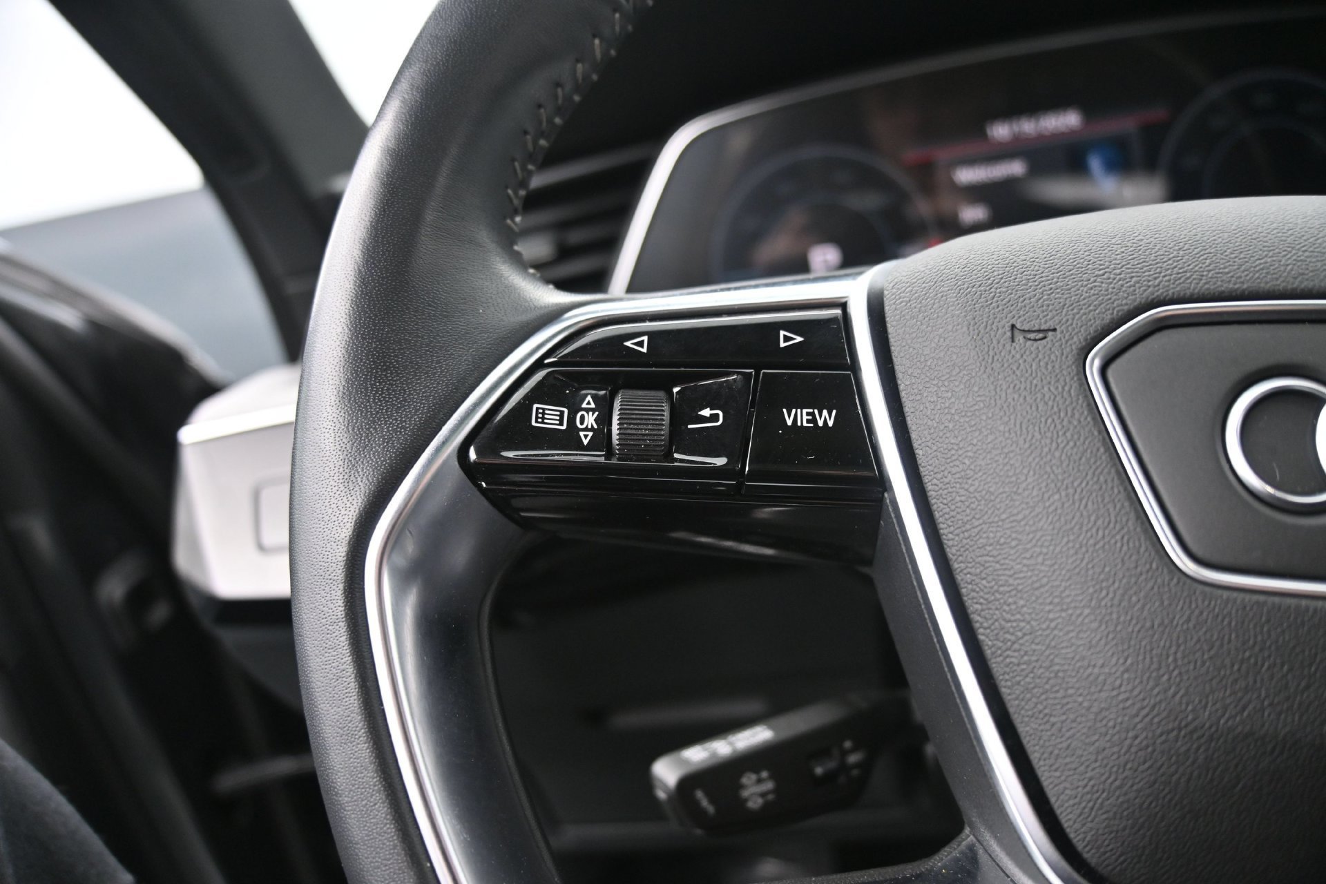 Used 2019 Daytona Gray Pearl Audi Prestige image 25