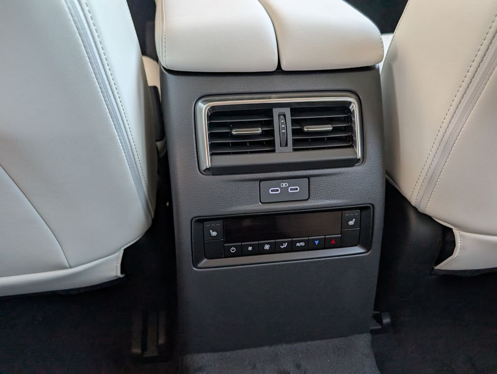 New 2026 Rhodium White Premium Mazda 3.3 Turbo Premium Plus AWD image 6