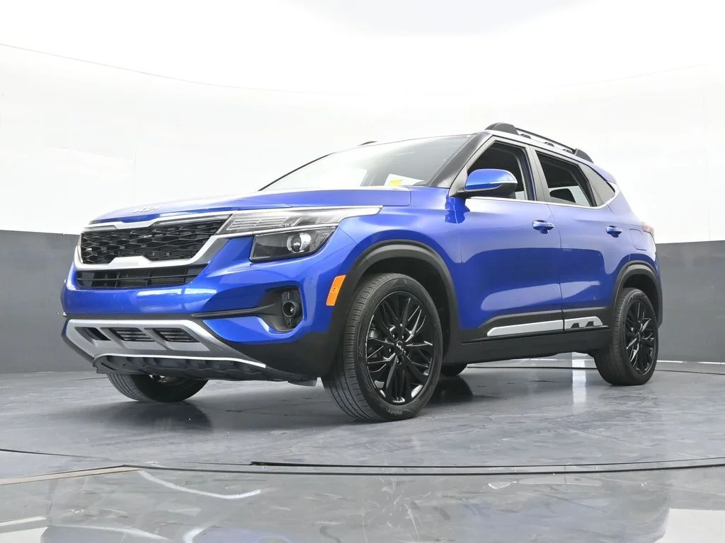 Used 2022 Neptune Blue Kia Nightfall image 53