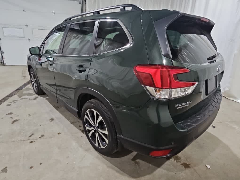 Used 2023 Cascade Green Silica Subaru Limited image 7