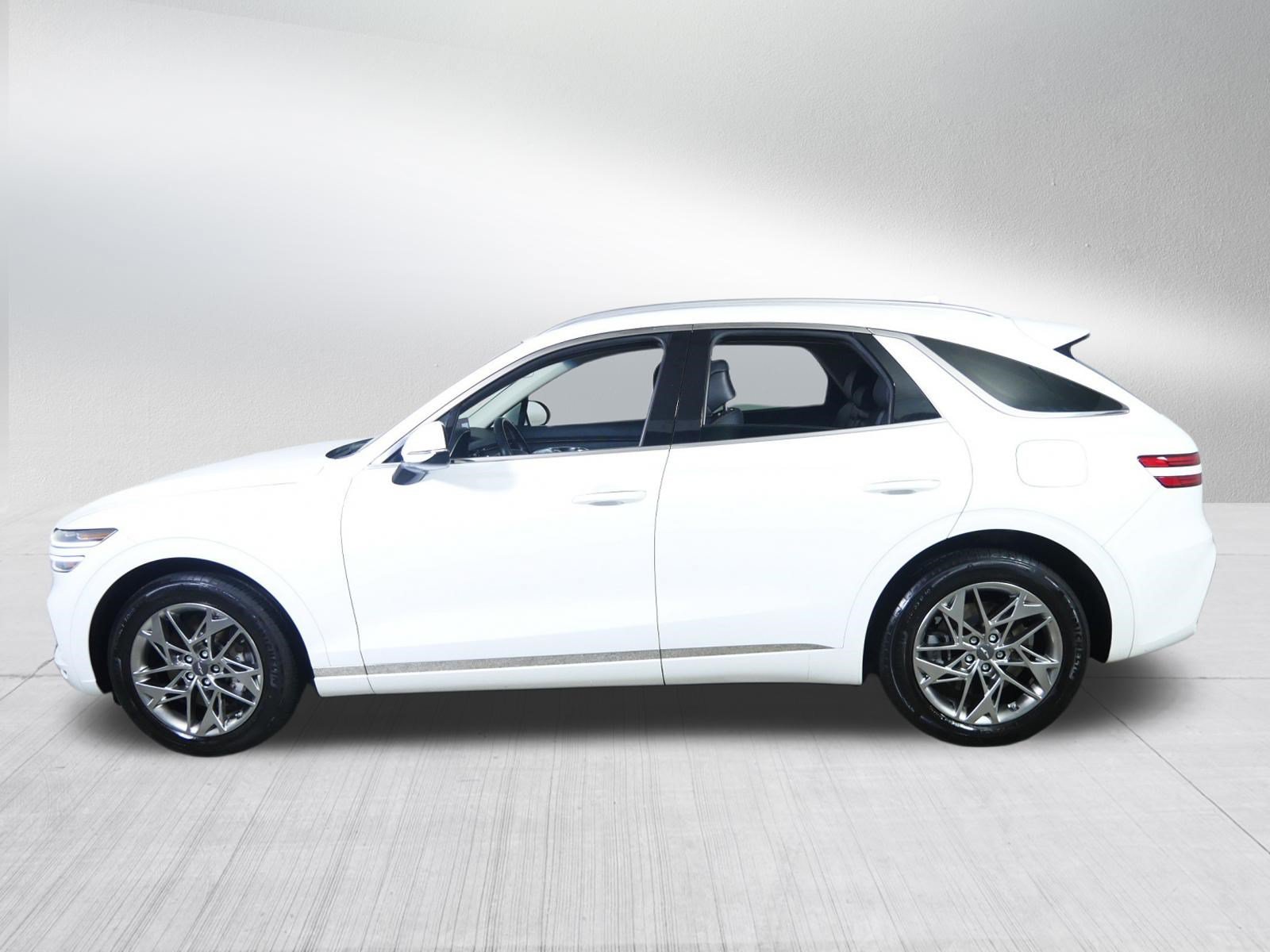 Certified Used 2025 Alta White Genesis 2.5T image 4