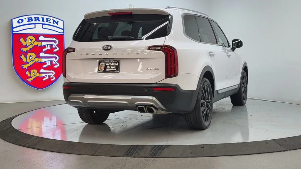 Used 2021 White Pearl Kia SX image 5