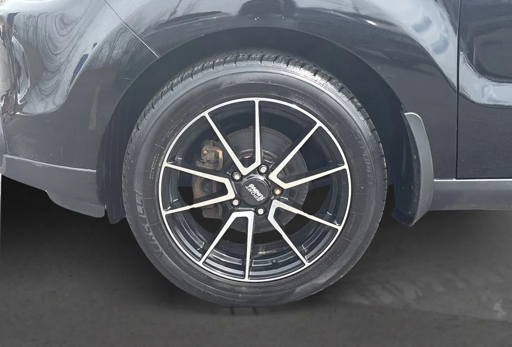 Used 2016 Black Kia Base image 13