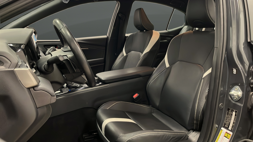 Used 2025 Underground Toyota SE image 9