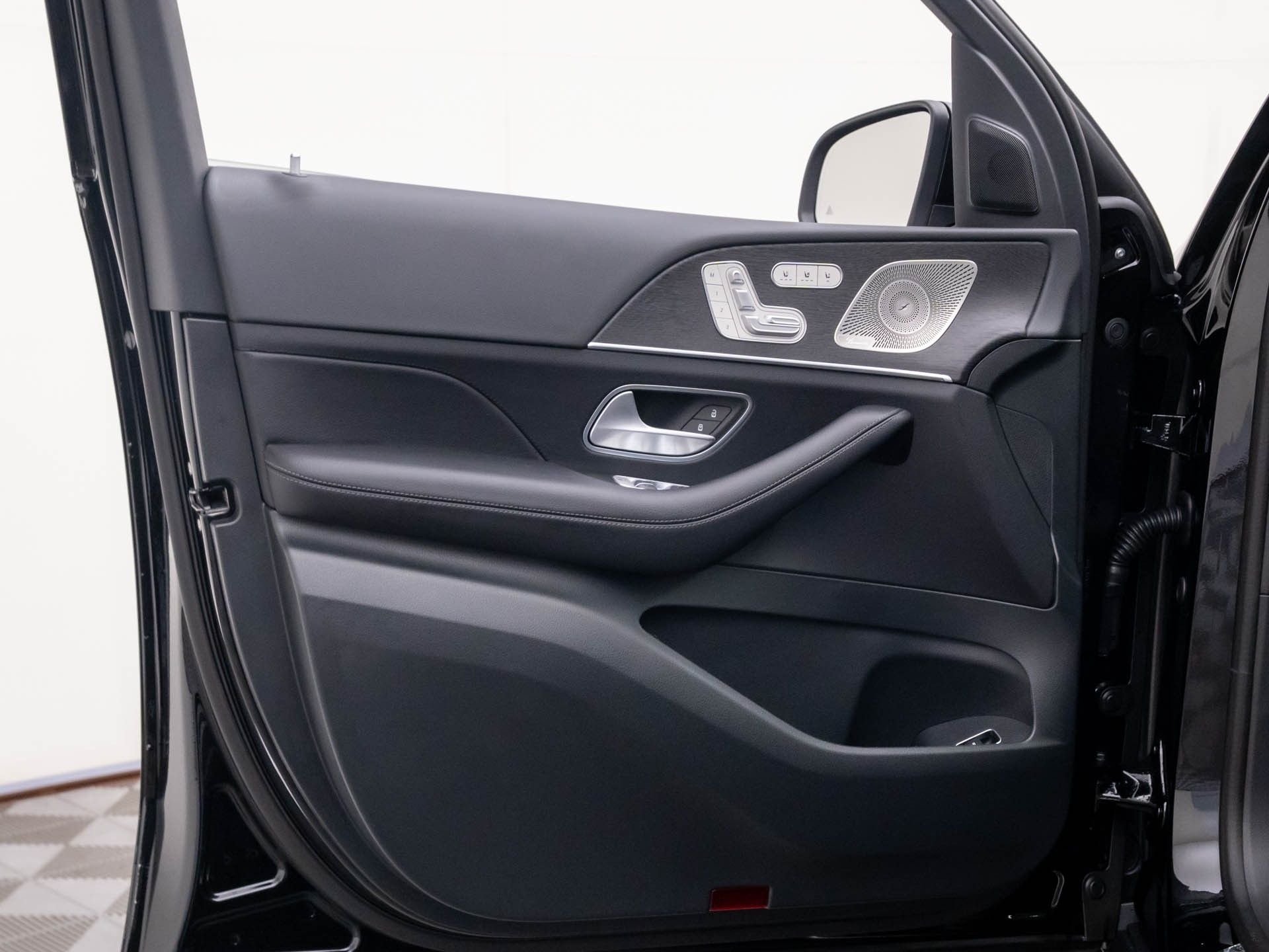 New 2026 Black Mercedes-Benz GLS 450 image 14