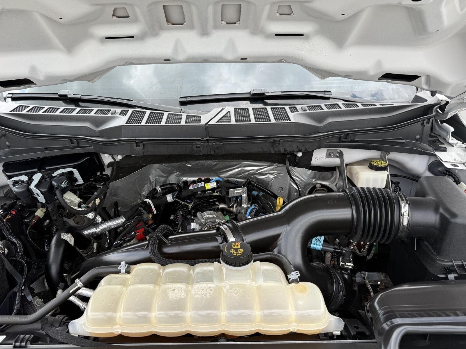 Used 2021 Oxford White Ford XL image 25