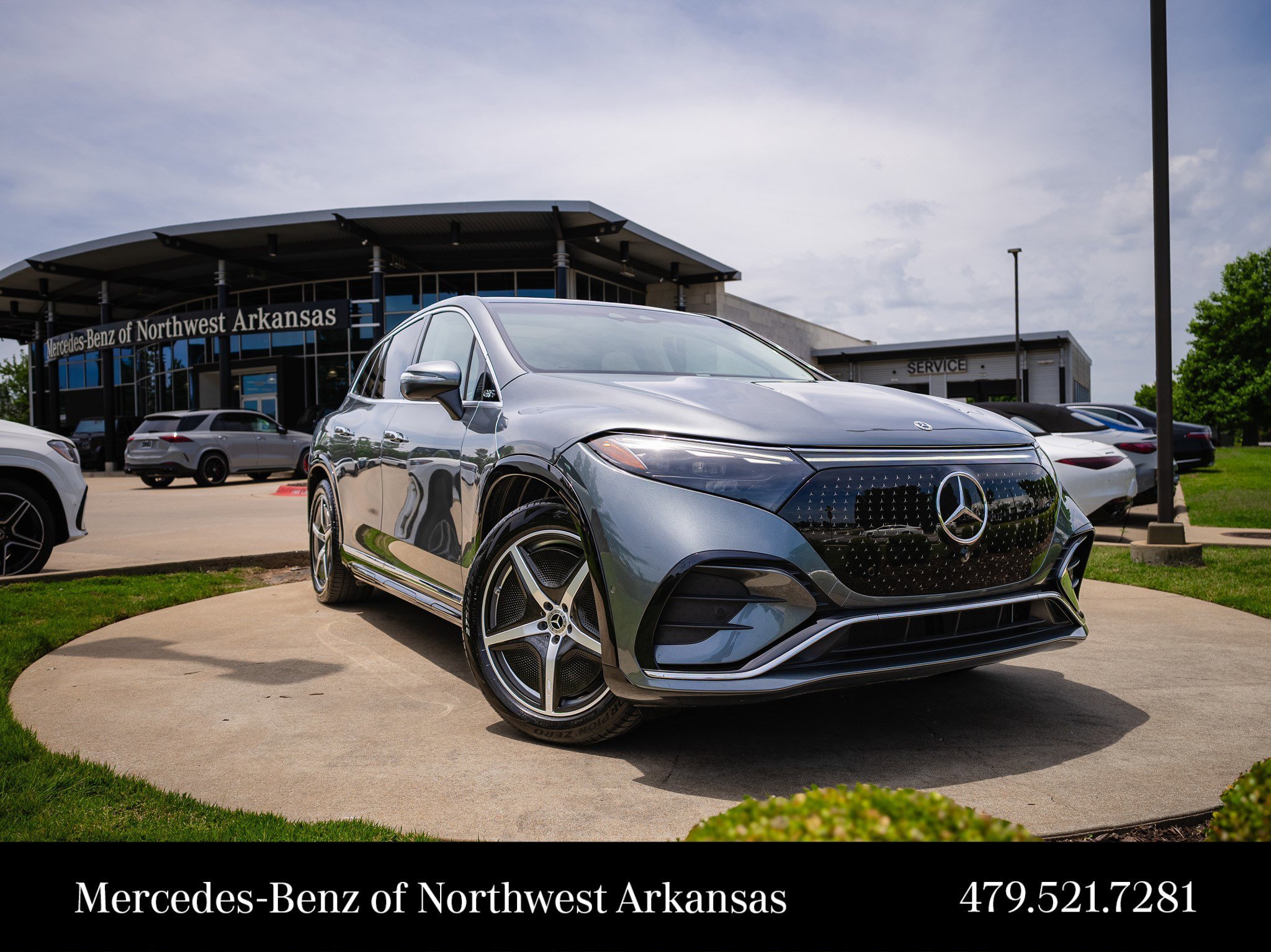 2023 Mercedes-Benz EQS SUV EQS 580 4MATIC's photo