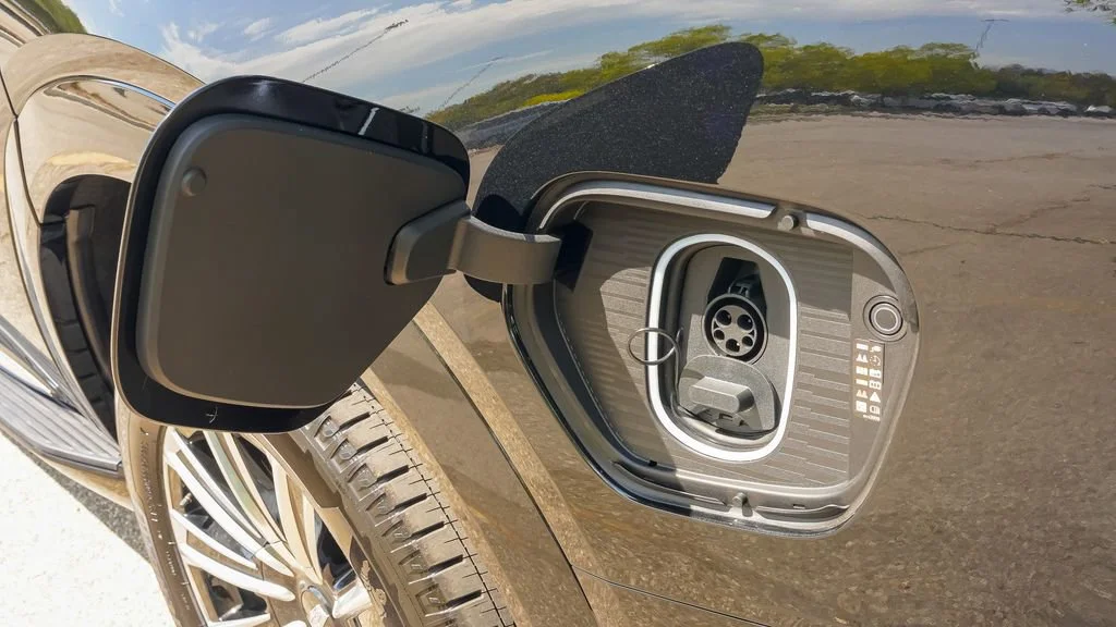 2026 Cadillac Escalade IQL Luxury - Photo 10