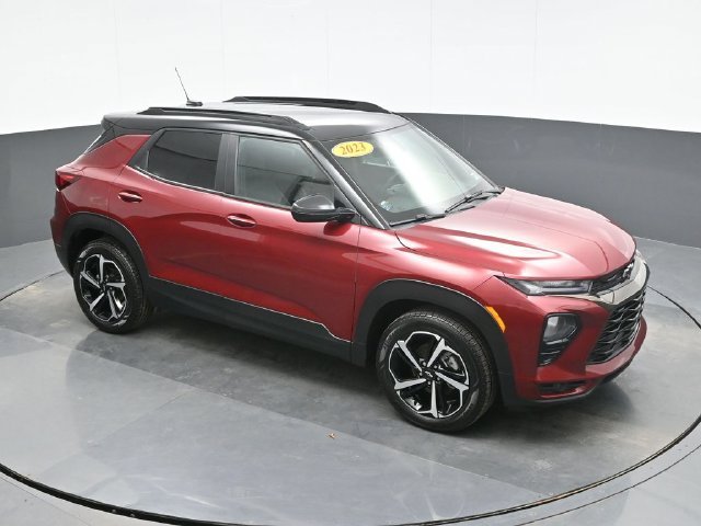 Used 2023 Red Chevrolet RS image 15