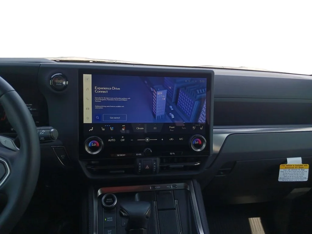 Used 2025  Lexus 550 Luxury image 12