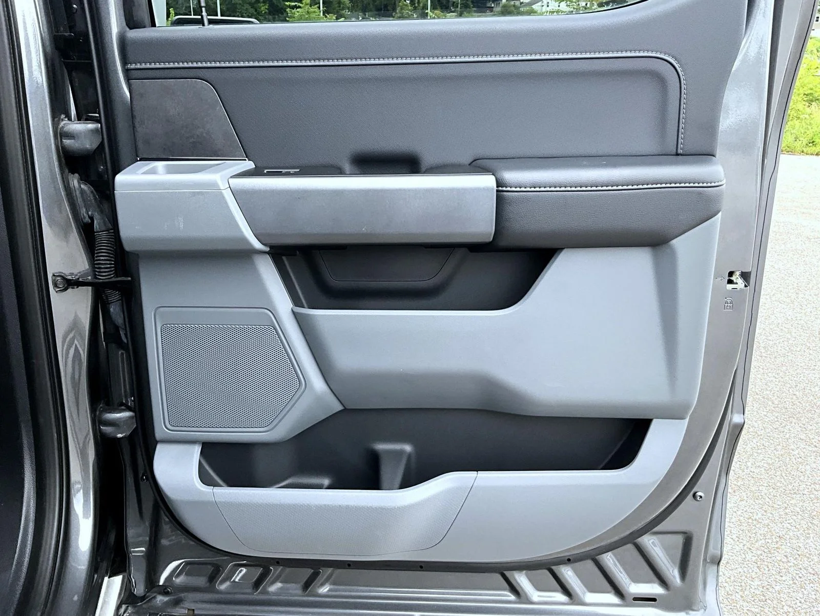 Used 2024 Gray Ford XLT image 21