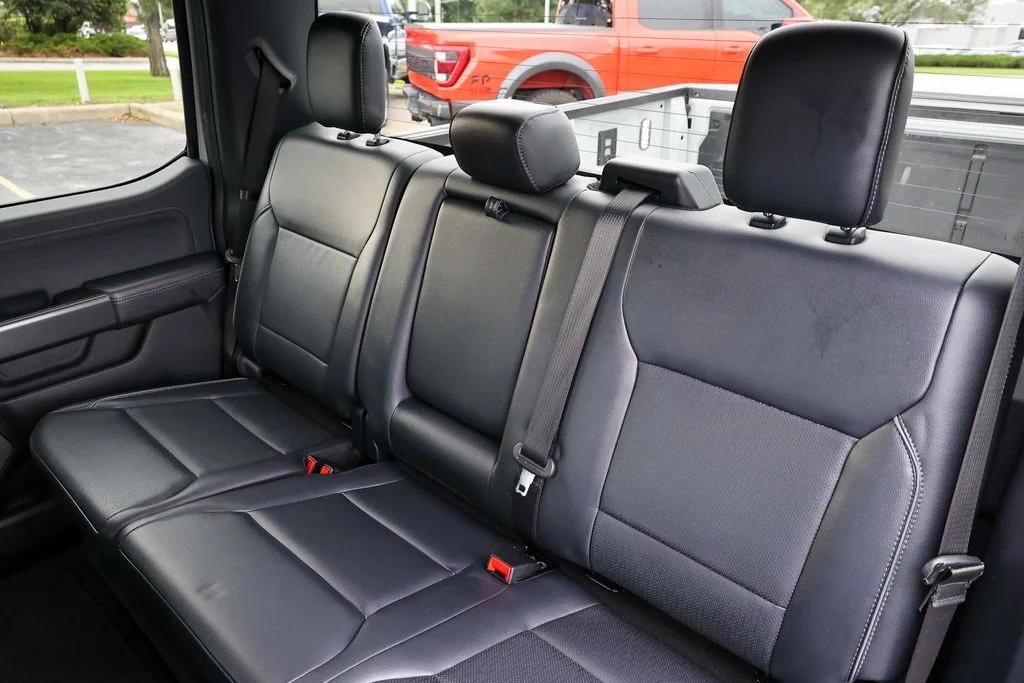 Used 2026 White Ford Lariat image 32